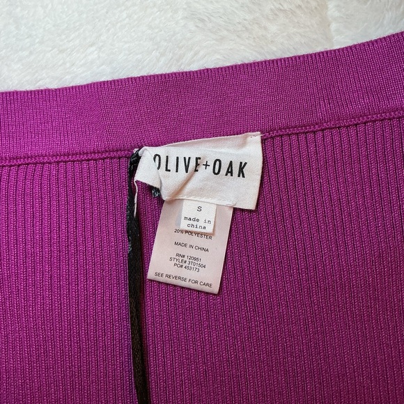 Elegant Pink Knit Skirt - Picture 10 of 11